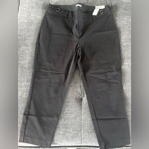 Women’s Maurice’s Black Cropped Pants, Size 20